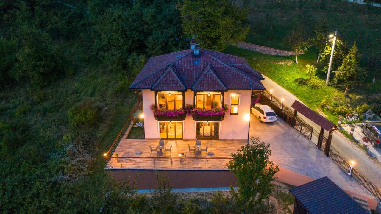 The View Apartment Visoko Bagian luar foto
