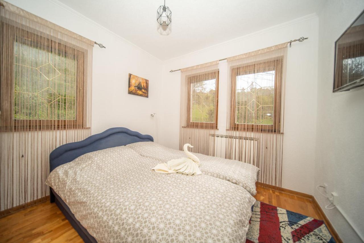 The View Apartment Visoko Bagian luar foto