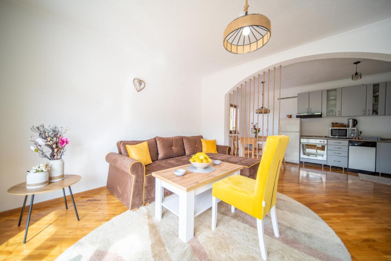 The View Apartment Visoko Bagian luar foto