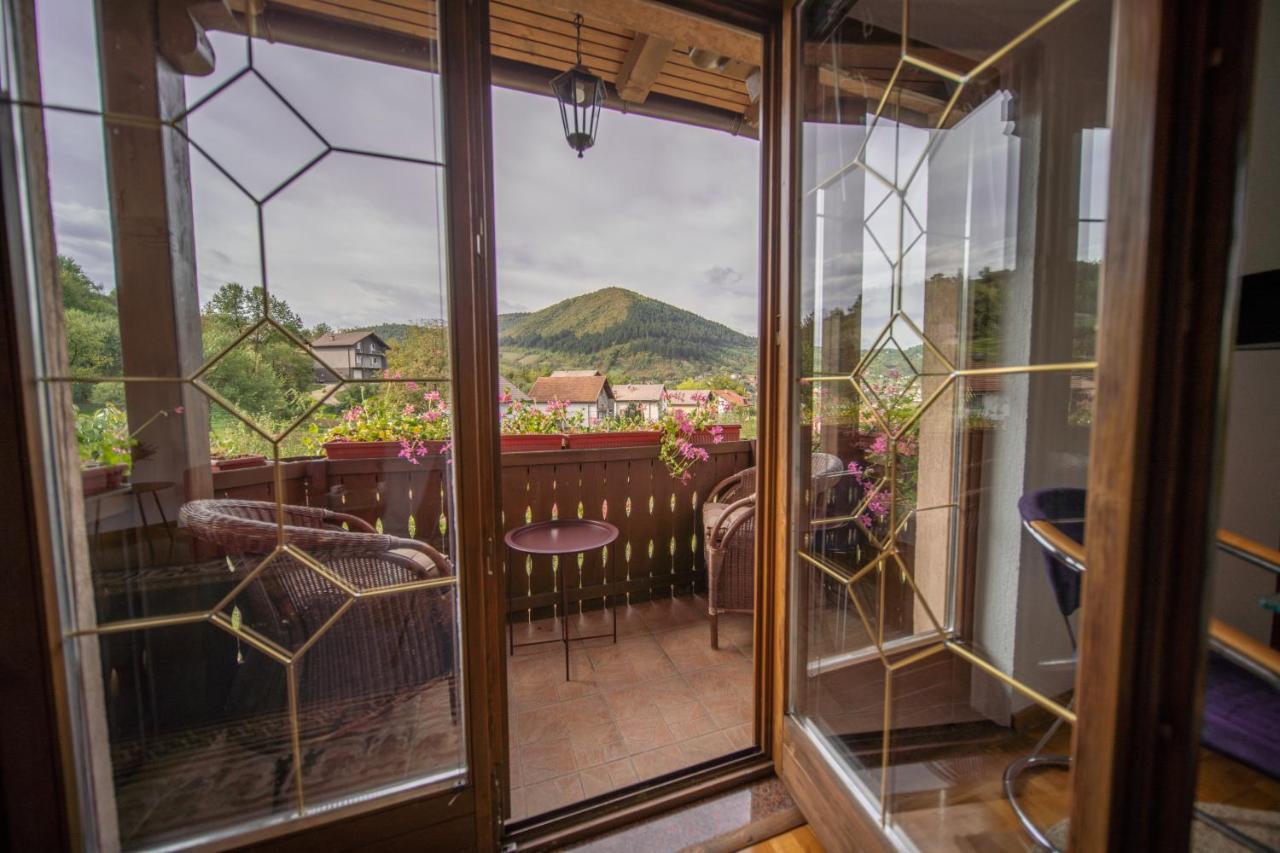 The View Apartment Visoko Bagian luar foto